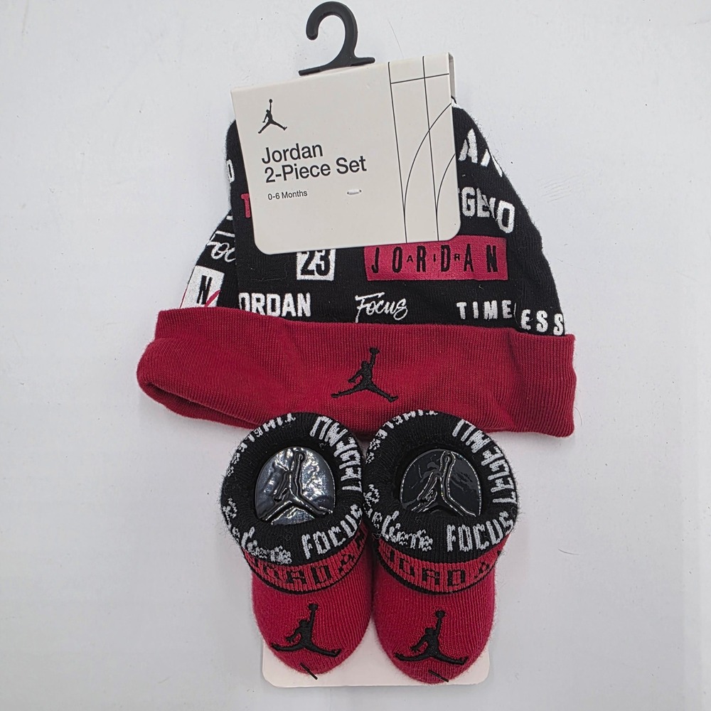 Jordan Infant 2-Piece Set Beanie and Booties Black Red LJ0120-R78 0-6 Months